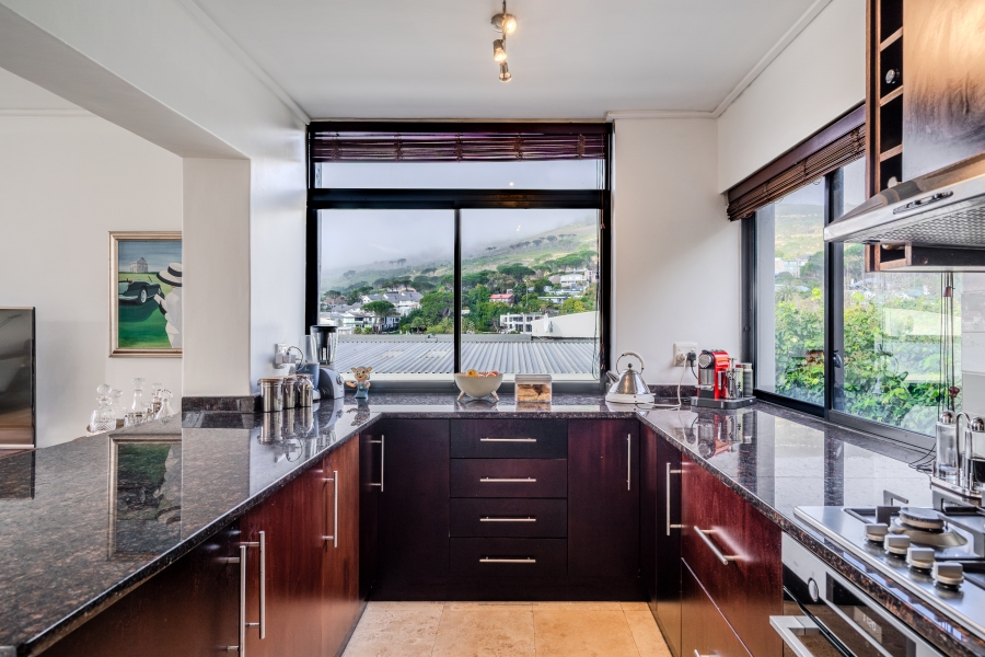 3 Bedroom Property for Sale in Oranjezicht Western Cape